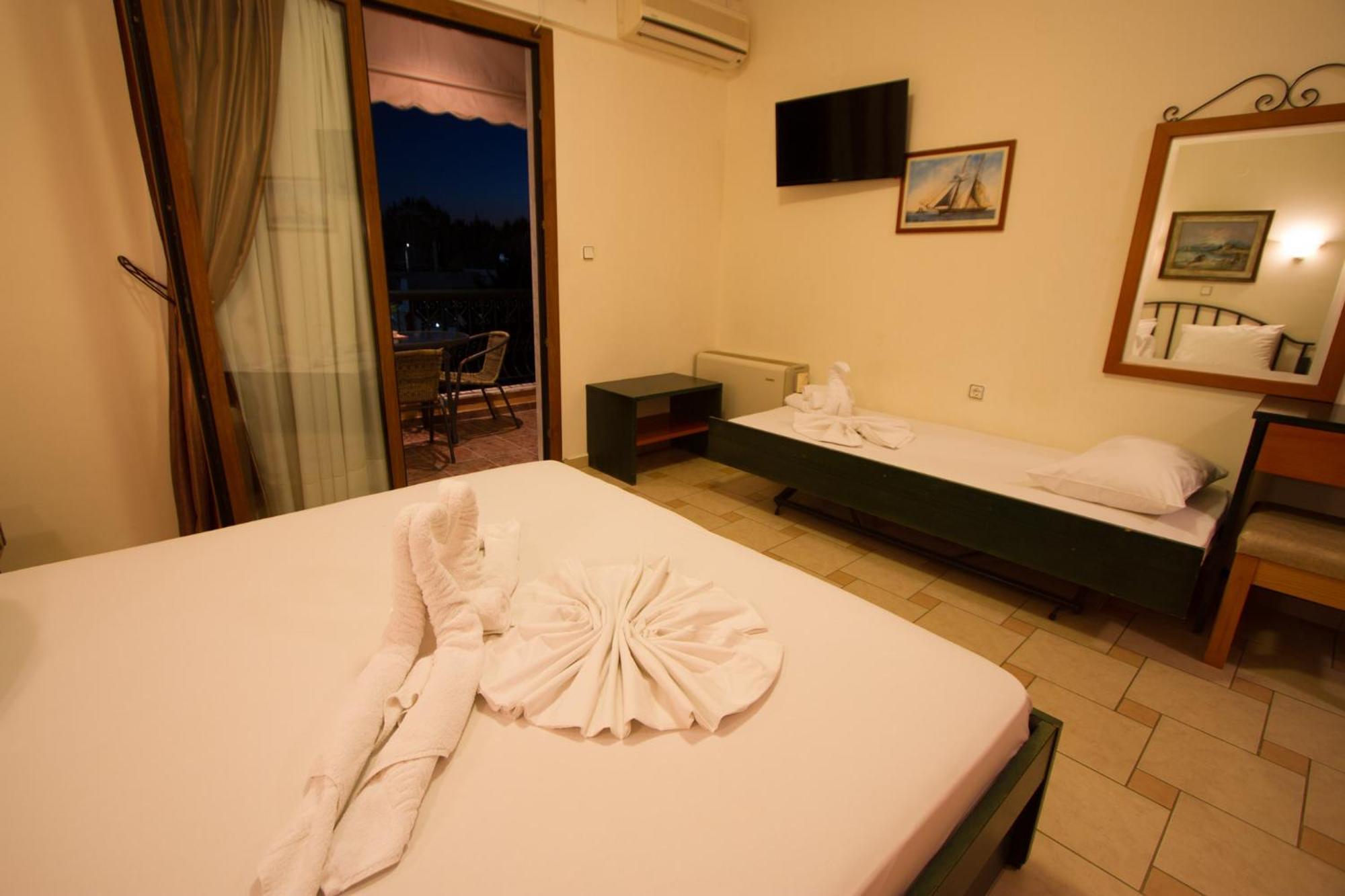Syrtaki Hotel Ofrínion Zimmer foto